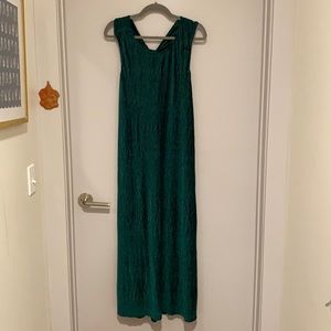 Anthropologie Maeve Adrienne Twist-Back Velvet Midi Dress